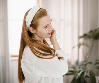 Weißes Haarband aus Bio-Baumwolle zur Pflege und Styling-Ergänzung Ovium - 2