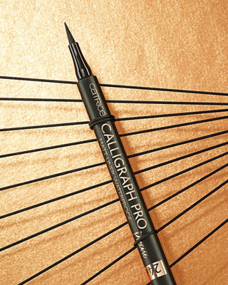 Wasserfester Eyeliner-Stift mit sehr feiner Spitze, intensives Schwarz 010 Catrice - 3